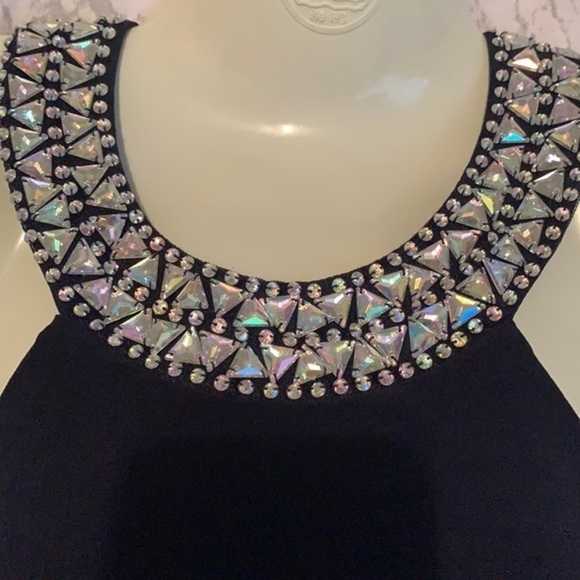 B. DARLIN TOP CROPPED SEQUINED HALTER TOP NAVY SIZE 4 - Picture 5 of 9